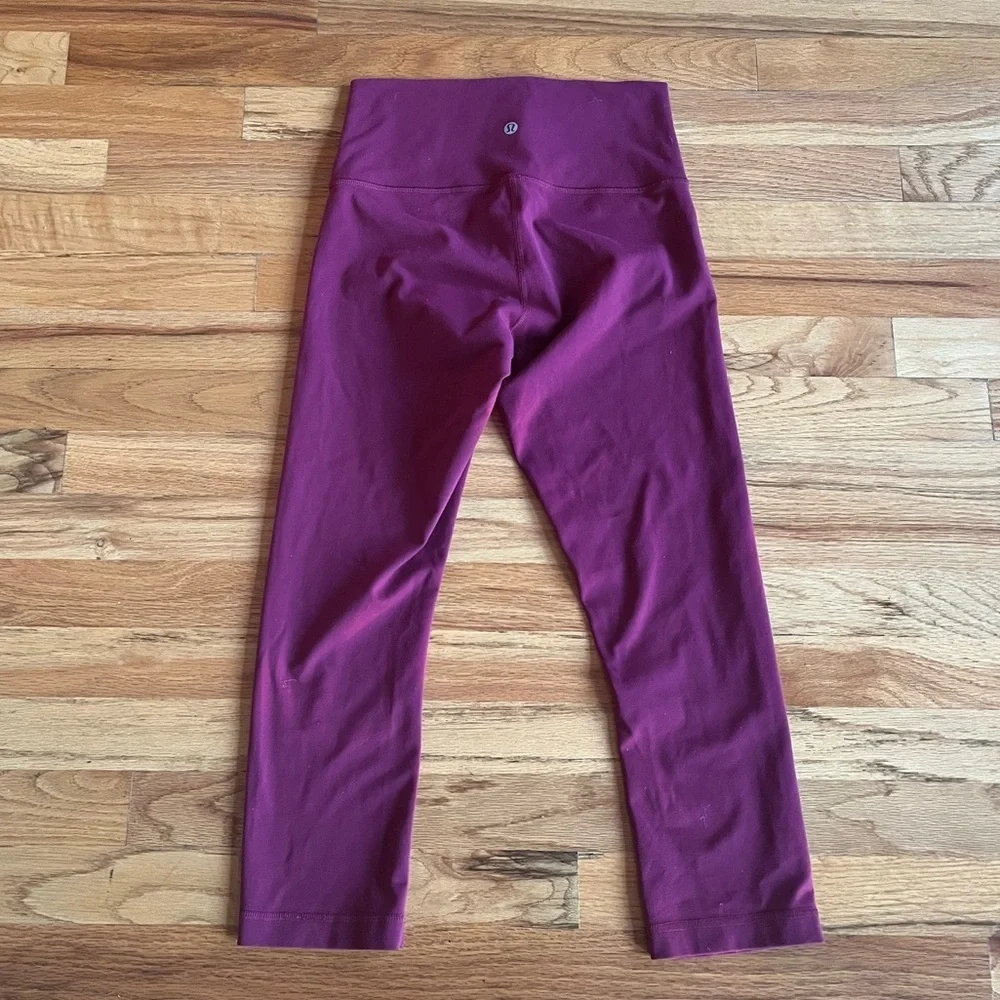 LULULEMON Burgundy Wunder Under 7/8 leggings small